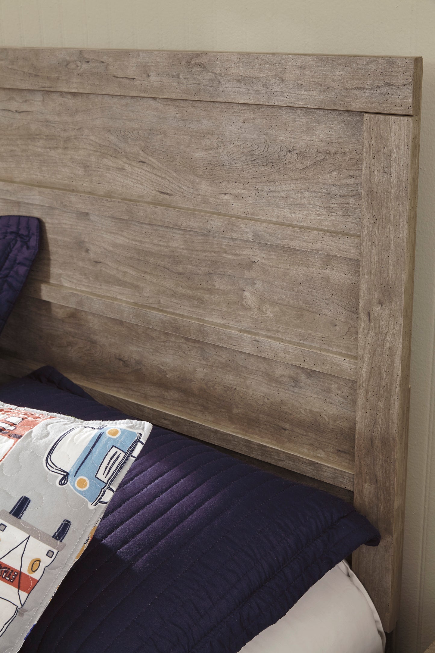Culverbach - Full Size Bed - B070 - Signature Design by Ashley Furniture