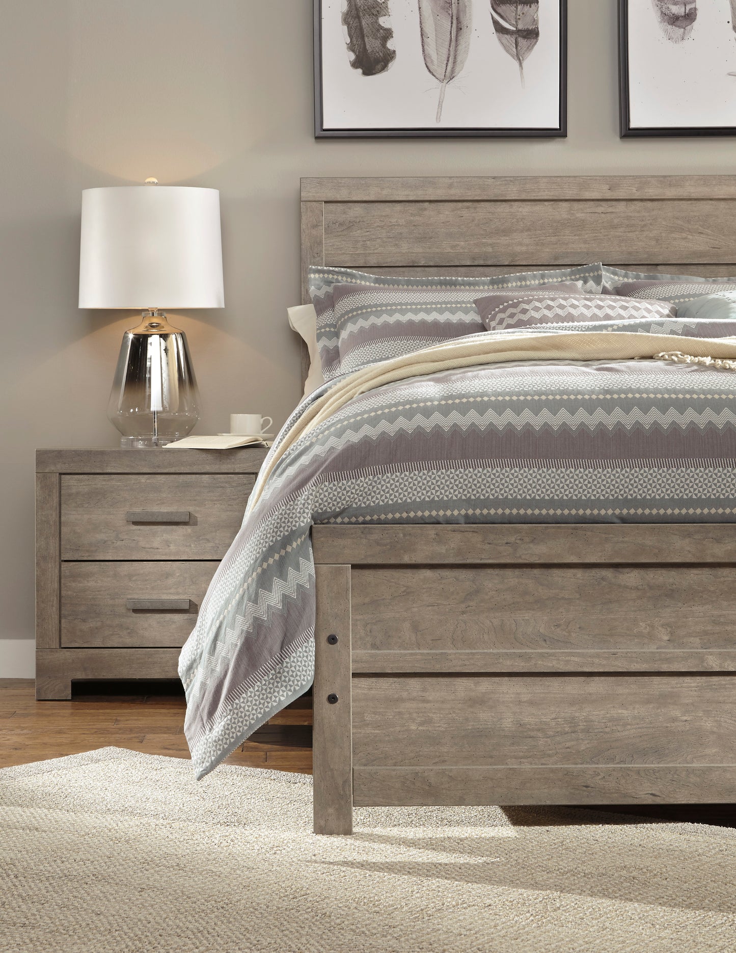 Culverbach - Queen Size Bed - B070 - Signature Design by Ashley Furniture