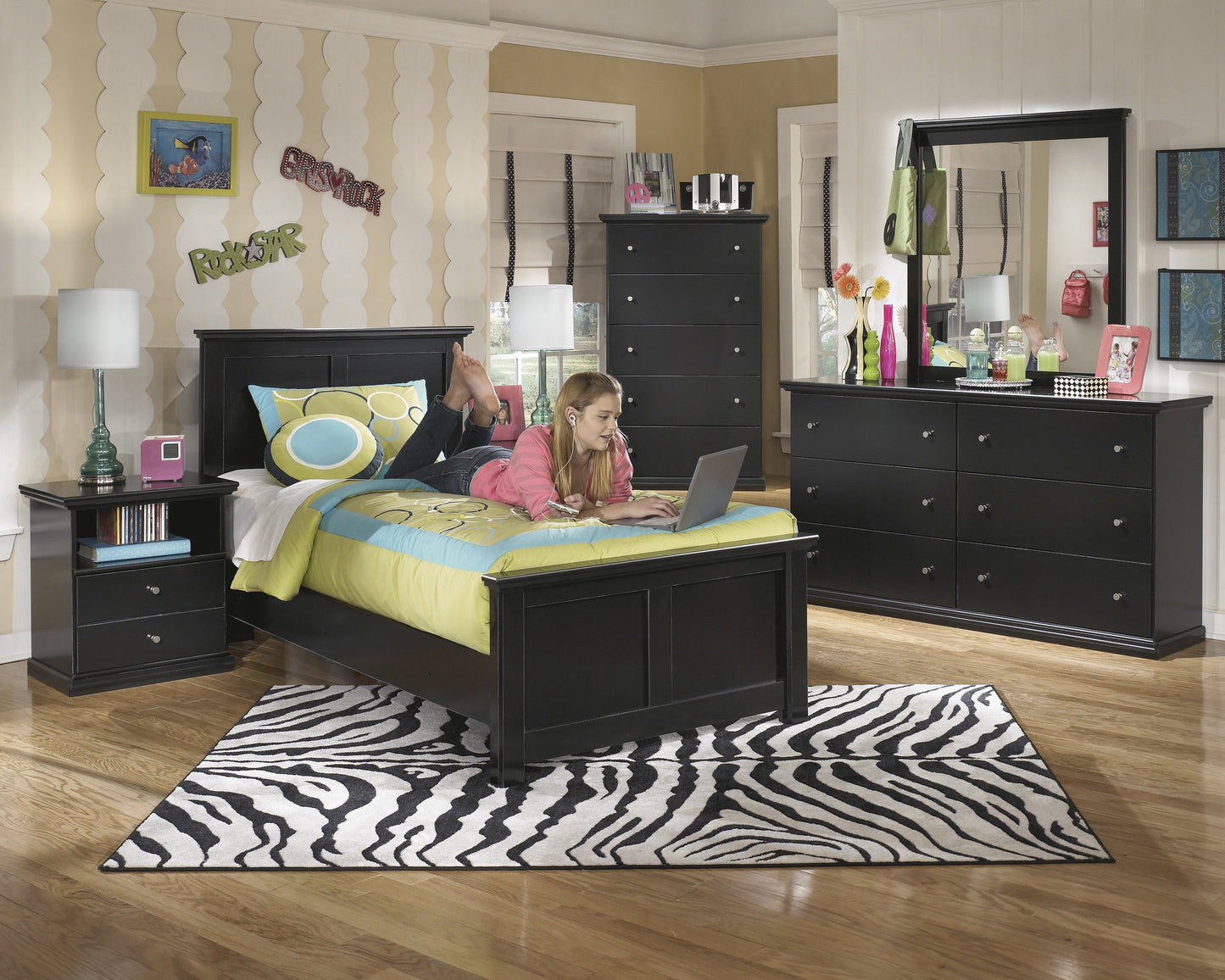 Maribel - Twin Bed - B138 - Signature Design by Ashley Furniture