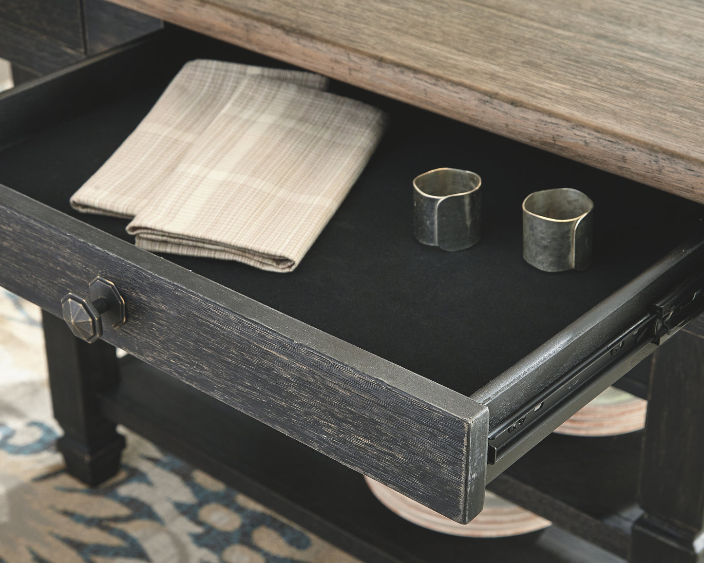 Tyler Creek - 6 Piece Dining Table Set - D736 - Signature Design by Ashley Furniture